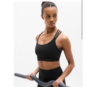 NWT Athleta Train Free Sports Bra D-DD Black Size Medium